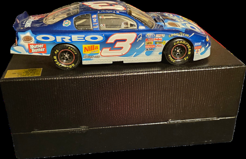 Dale Earnhardt Jr #3 Oreo/Ritz 2002 Monte Carlo Elite 1:24 Diecast LE Nascar